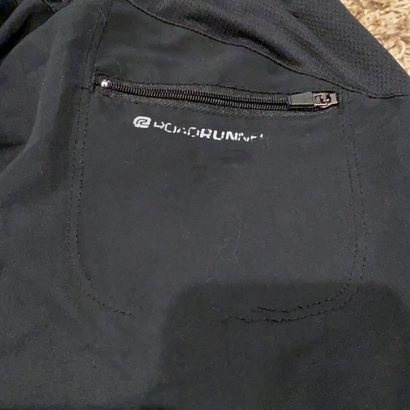 Men’s Roadrunner lined running shorts small - Picture 3 of 4
